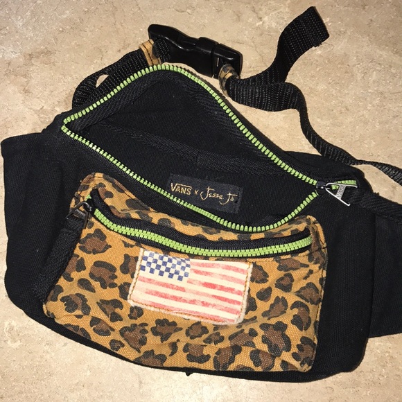 Vans Handbags - VANS Fanny Pack
